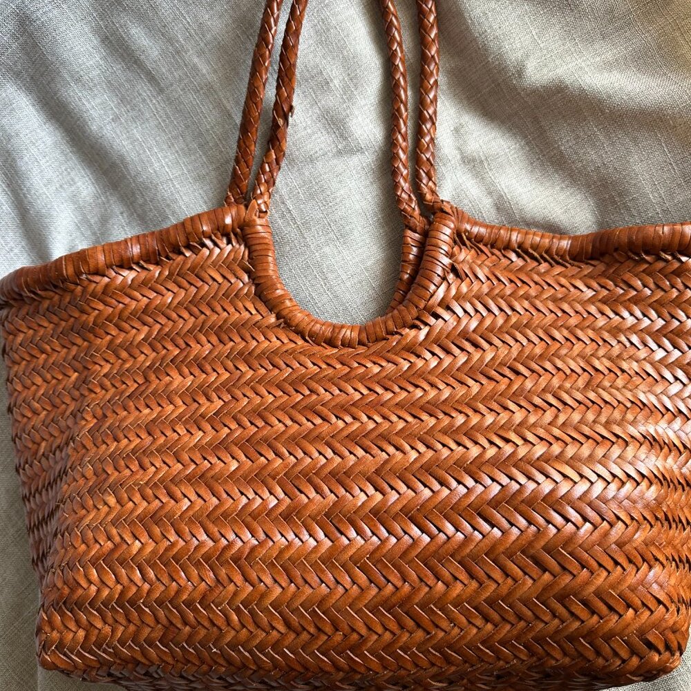 Dragon Diffusion Nantucket Woven Leather Tote Bag  in Tan. Pre-loved.